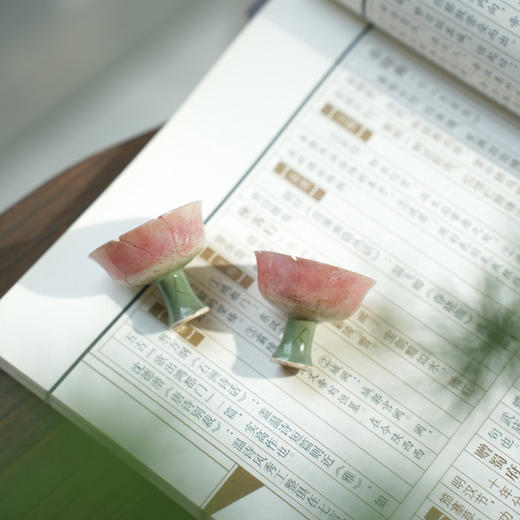 【停发2.24恢复发货】杭州博物馆平替同款 青釉里红高足杯 文创冰箱贴影 商品图1