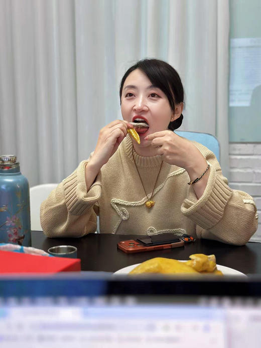 凤凰三姐妹广式盐焗鸡，广东黄鸡鲜鸡鲜做，皮滑肉嫩风味鲜香 商品图1