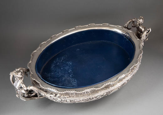 独角鹿西洋古董19世纪法国拿破仑三世时期法国著名金银器工坊ODIOT签名出品古典女神与天使主题铜镀银精雕双耳花器/餐桌中央摆件 商品图3