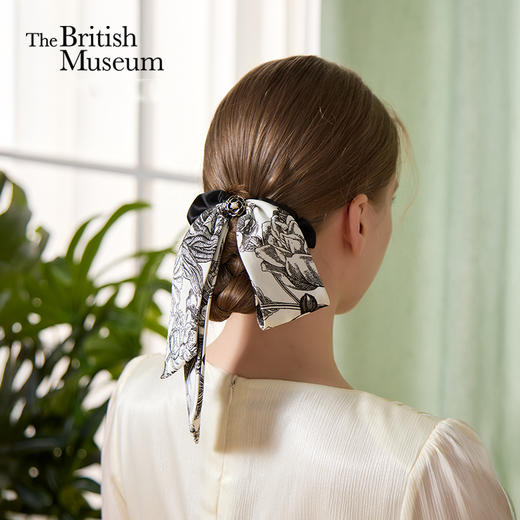 大英博物馆欧洲文化艺术系列墨迹拼色山茶花发圈 商品图0