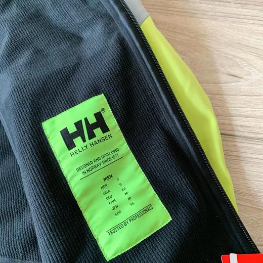 F013005情侣款秋冬新品户外防泼水防风仿撕裂软壳衣外套 商品图12