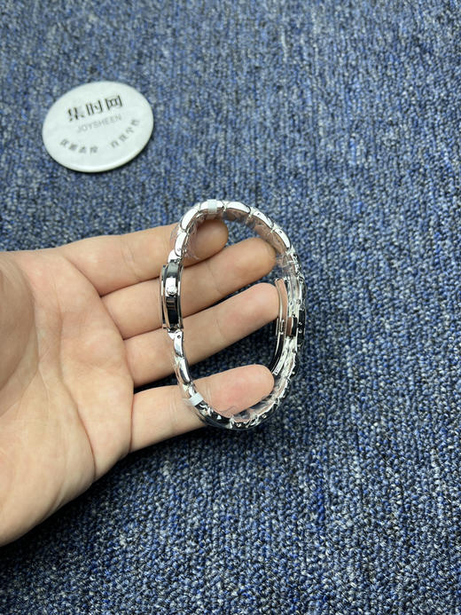 浪琴心月系列 罗马面 女士腕表 商品图4