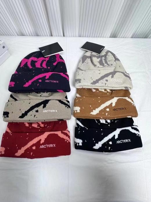 F013035新款双面提花刺绣户外骑行运动护耳针织帽 商品图0