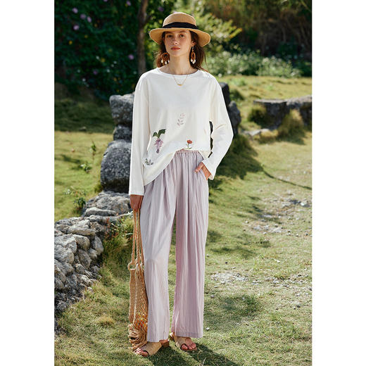 OLrain欧芮儿2026新款春白色休闲度假春日感手绘花印花长袖T恤女 商品图2