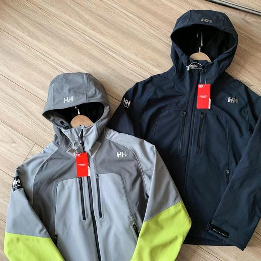 F013005情侣款秋冬新品户外防泼水防风仿撕裂软壳衣外套 商品图1