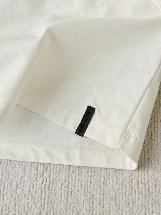 原单正品 迪桑特 allterrain 81系列印花科技面料导湿排汗长袖T恤 山脊长袖，颜色：黑色 白色
尺码：m l xl xxl 3xl
清货特价 商品图5