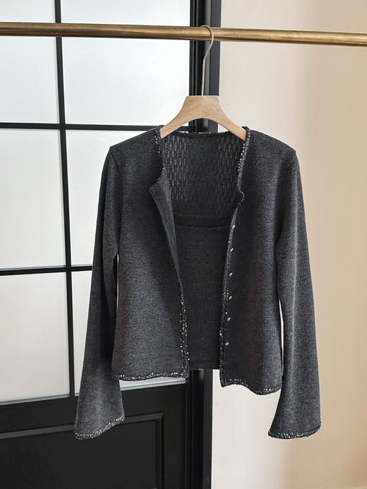 千金法式喇叭长袖小香风针织开衫+吊带上衣两件套 商品图2