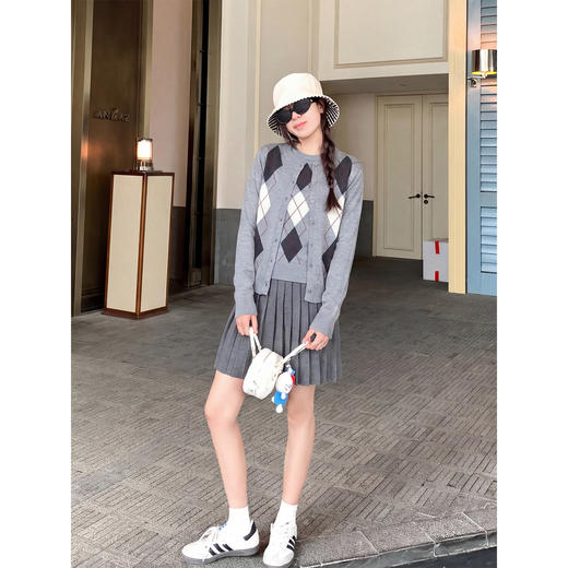 <曾小咸推荐>3.11现货秒杀 ！微信超特价！韩系菱形毛织开衫 日常159.99 立减80 秒杀79.99！！灰色针织短袖秒杀59.99！ 商品图3