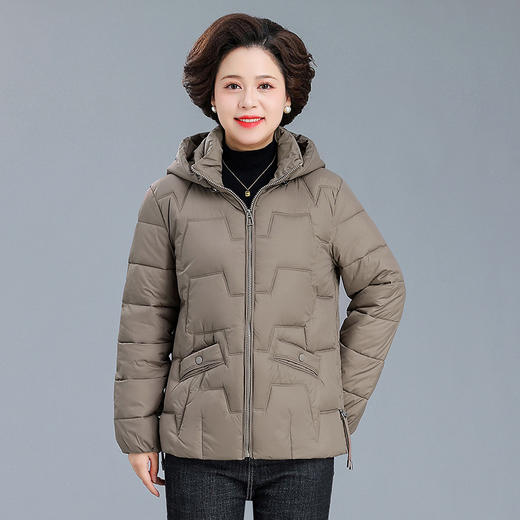 中老年短款棉衣女妈妈婆婆款宽松大码连帽羽绒棉服保暖外套 商品图5