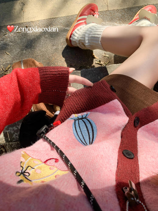 <曾小咸推荐>2.14现货秒杀 ！微信超特价！撞色V领针织开衫 日常229.99 立减140 秒杀89.99！！ 商品图10