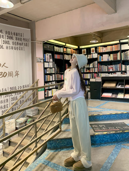 <曾小咸推荐>2.13新品现货秒杀！卖完下架不再补 ！微信粉丝打折价！休闲哈伦裤 日常169.99 立减90 秒杀79.99！！ 商品图6