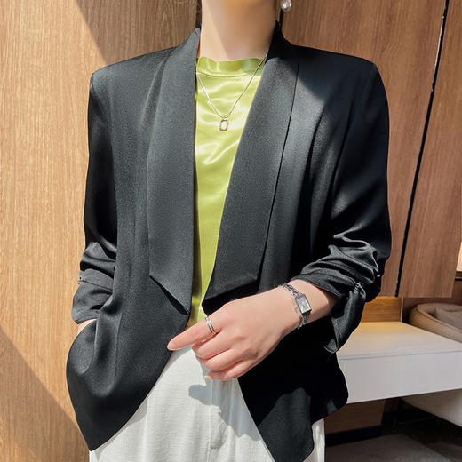 【醋酸缎面白色小西装】春夏薄款外套 小格子休闲设计感小众七分袖西服  商品图3