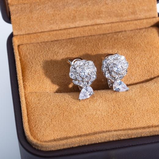 香奈儿 BOUTON DE CAMELIA山茶花耳环 满钻（XTY） 商品图6