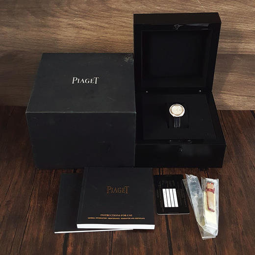 【95新（背膜在）】PIAGET 伯爵G0A43084石英机芯29MM（女款）POSSESSION系列18K白金；镶嵌原厂钻石表圈140126NJ30 商品图1
