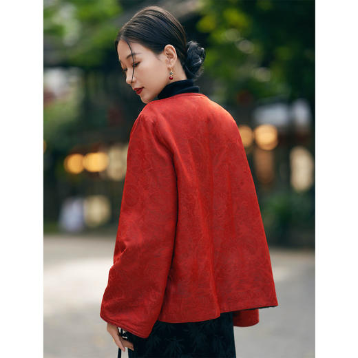 「预售」「自」全新升级【铂金会员661/天猫899/差价238】(53225)洛诗琳新中式真丝加绒外套2025冬季国风双面穿保暖外套 商品图3