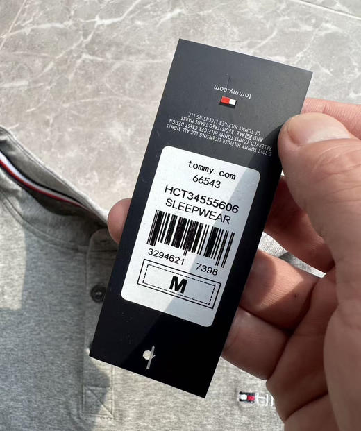 全新正品美单Tommy25年新款棉质混纺男士弹力居家服睡衣套装

官网类似款60美金一套 四季都能穿 多场景适应

两个色，尺码S M L 商品图1