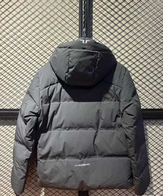 正品金林德伯格男士冬季保暖连帽短款羽绒服
高端好货！柜子2570，找我省钱
S L XL 商品图2