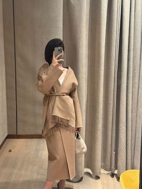 Max Mara 短大衣女  1081036106-001 .