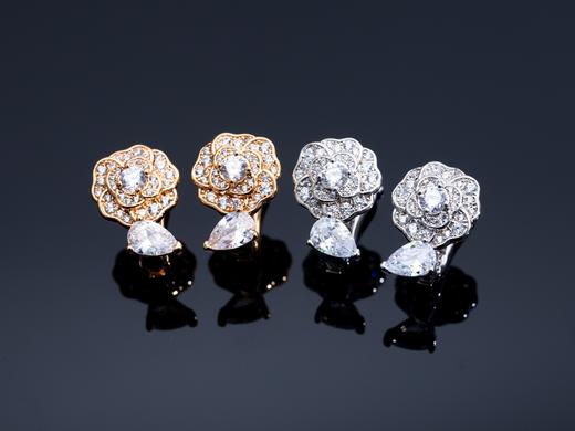 香奈儿 BOUTON DE CAMELIA山茶花耳环 满钻（XTY） 商品图0