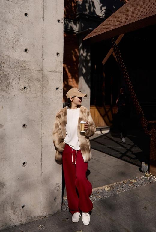 红红火火一整年弧型拼接弯刀镰刀卫裤 商品图10