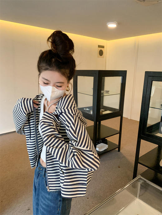 <曾小咸推荐> 韩系条纹卫衣外套 商品图7