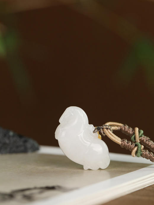 本命年新中式和田玉生肖马吊坠 马上有钱玉坠 商品图2