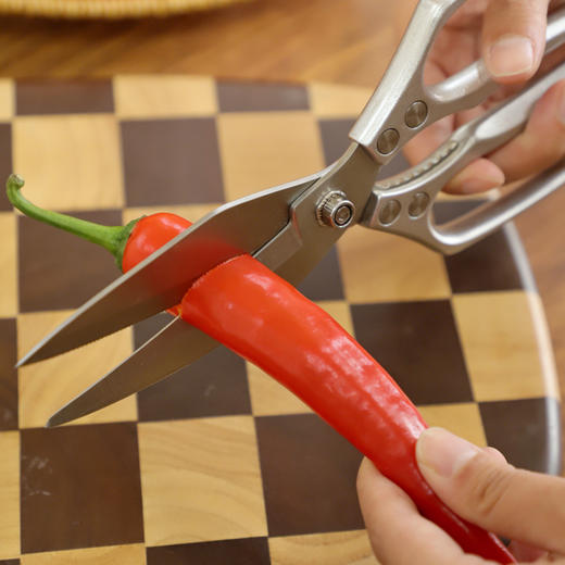 【可夹可剪  一把多用】精工家用厨房剪刀  加宽防滑贴合手型用着舒服  23.6*9.5CM 预售3天 商品图8