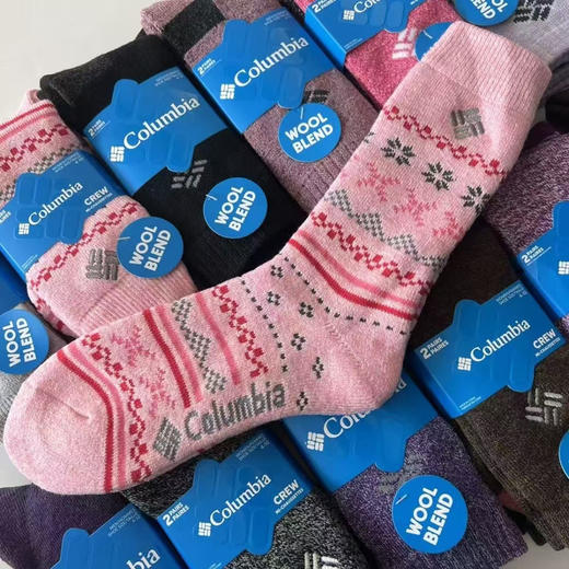 外贸原单正品哥伦比亚女款全新未拆封羊毛+兔毛混合纺户外运动保暖长袜，穿着舒服不闷脚，均码35-40
清货特价49四双包邮，颜色随机 商品图3