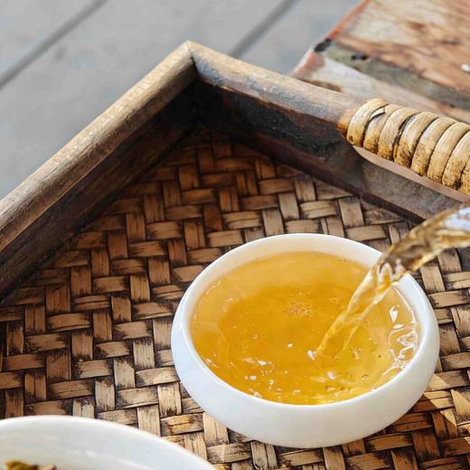 4月4日10点开抢！【2020年冰岛试制品】纯正冰岛古树原料六年干仓转化冰岛茶发烧友、老茶客，切莫错过这款六年陈化的匠心试制品！200g/饼 商品图3