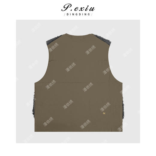 04-2潘依绣丁丁宠粉羊毛复古高级感拼接排扣保暖圆领无袖马甲Q49612 商品图1