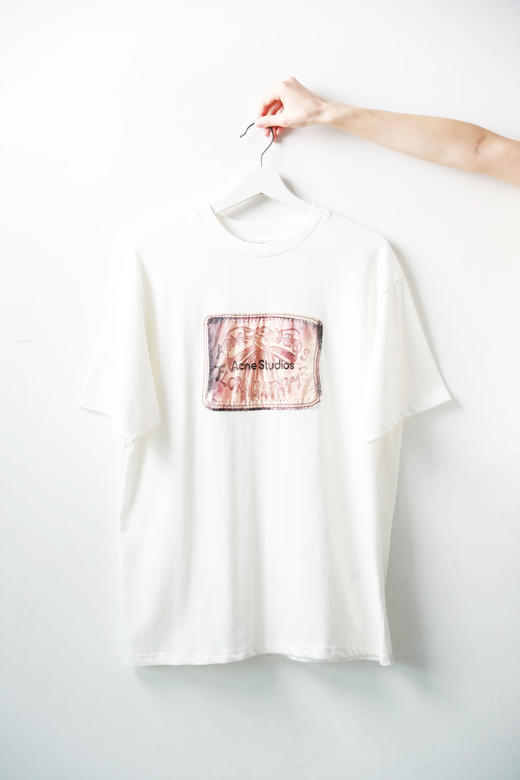 复古印花tee，胸口大徽标设计。港风宽松圆领情侣半袖t恤E013168 商品图4