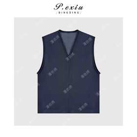 04-3潘依绣丁丁宠粉老钱风暗纹条纹V领套头马甲Q96851