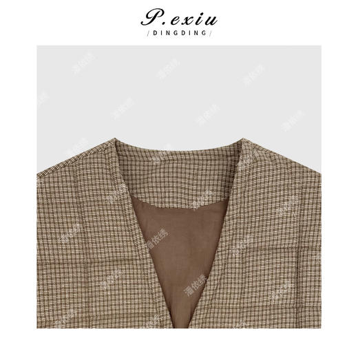 04-2潘依绣丁丁宠粉韩系减龄松弛细格纹口袋流苏百搭V领夹棉马甲Q457751 商品图2