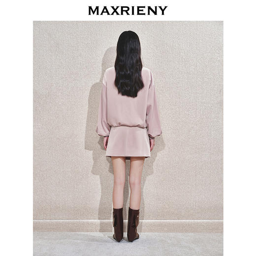 MAXRIENY【商场同款-25春新品】MAXRIENY宫廷压花半裙精致a摆短裙(货号:MC85SK801) 商品图3