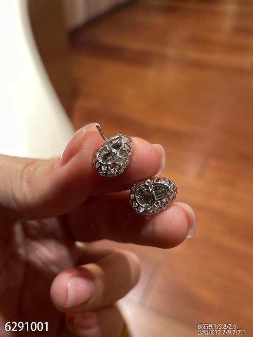 6291001，葫芦耳钉。具体价格微信咨询 商品图6