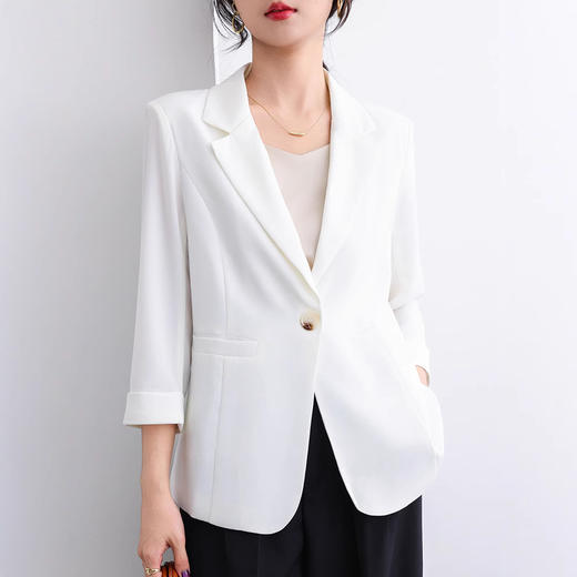 【春季薄款女士小西装外套】西服上衣气质修身减龄简约 显瘦休闲百搭西装  商品图3