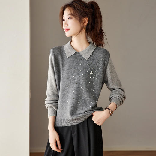 「自」全新升级【铂金会员201/天猫269/差价68】(51106)洛诗琳气质翻领针织衫2025冬季新款设计感烫钻假两件针织毛衣 商品图3