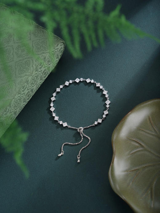 子佩集【星轨凌华】银S925手链【SL070554B】时尚菱形方块2601 商品图8