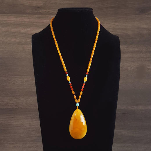 【天然正品】天然无杂裂鸡油黄水滴形蜜蜡吊坠项链61.0*35.8*18.7MM（皆取最大值）130126NJS60 商品图7