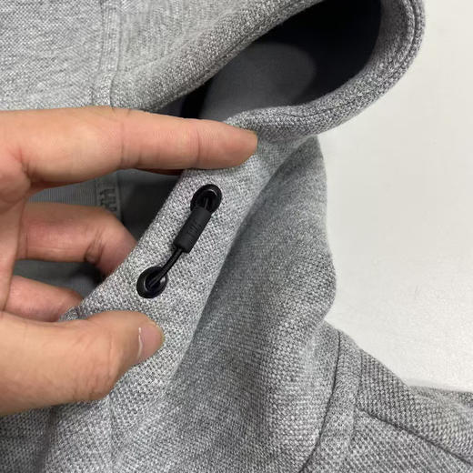 原单正品HH海丽户外salt系列透气弹力运动拉链帽衫

灰色L XL XXL 藏青XL  

网眼复合面料 有一定厚度 口碑非常好的一款  用料 设计都在线 带弹力 上身非常舒适 商品图9