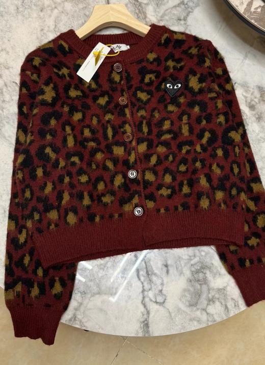 F020132风格复古且野性的豹纹针织开衫毛绒感针织毛衣 商品图2