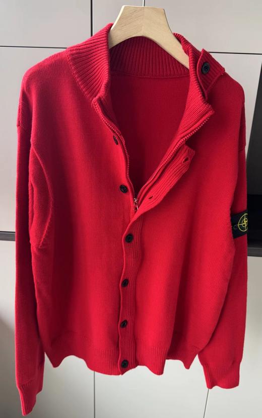 F020121新款徽章立领拉链单排扣针织外套新年红针织开衫 商品图10