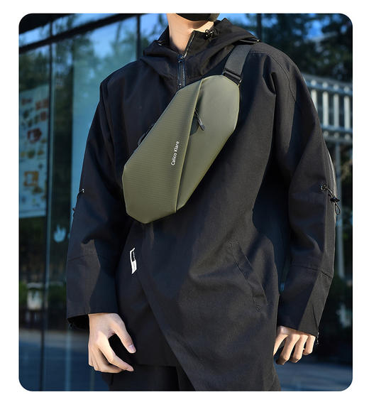 【新款潮包 小众设计款】百搭男士包 斜挎轻便大容量潮包  胸包小背包 运动休闲防水单肩包 商品图5