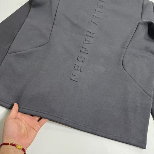 原单正品HH海丽salt针织运动帽衫 

只有灰色L，适合150斤左右

压胶工艺，立体裁剪，后背立体logo，内里全包边，超级舒适 商品图4