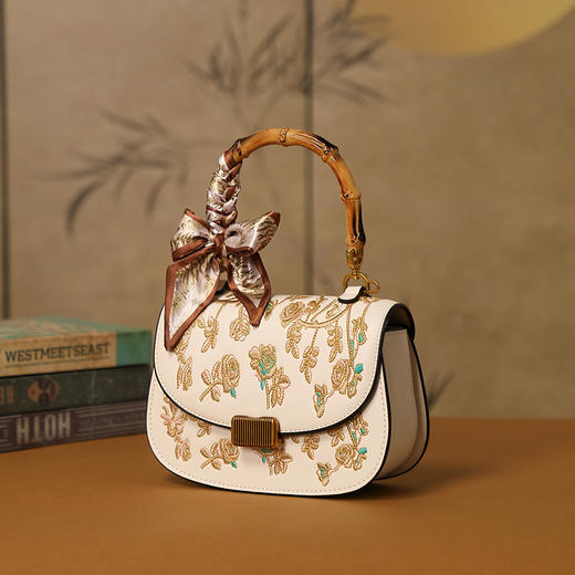 新中式苏绣山茶花包包竹节小包刺绣马鞍包国风妈妈手提包 商品图1