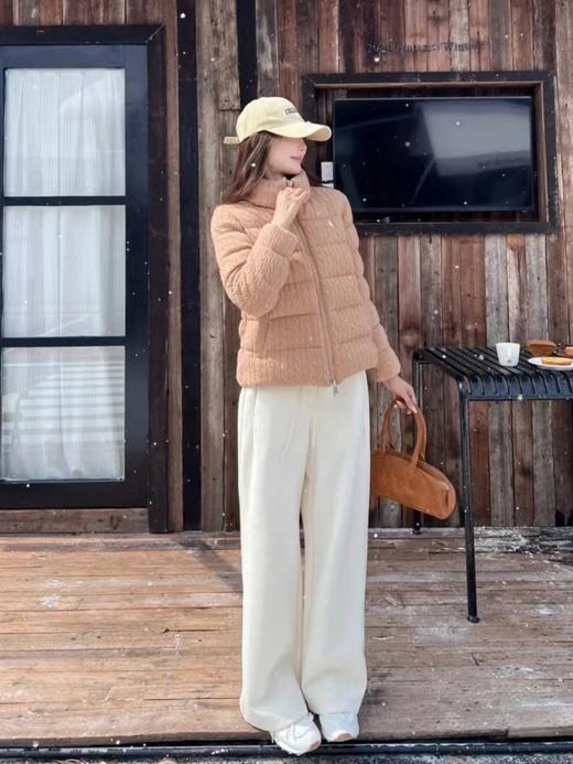 F020102复古时髦精典logo刺绣羊毛针织面包羽绒服女款 商品图14