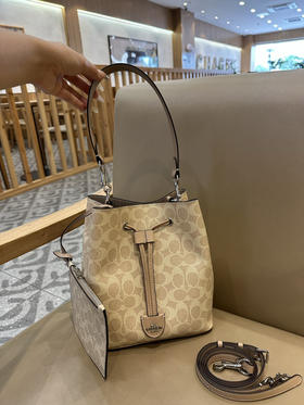 秋冬特惠💰540 蔻驰CBH07 CBH06 经典老花Rowan抽绳单肩斜挎水桶包 子母包