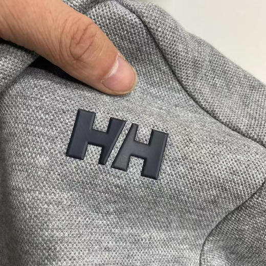 原单正品HH海丽户外salt系列透气弹力运动拉链帽衫

灰色L XL XXL 藏青XL  

网眼复合面料 有一定厚度 口碑非常好的一款  用料 设计都在线 带弹力 上身非常舒适 商品图10