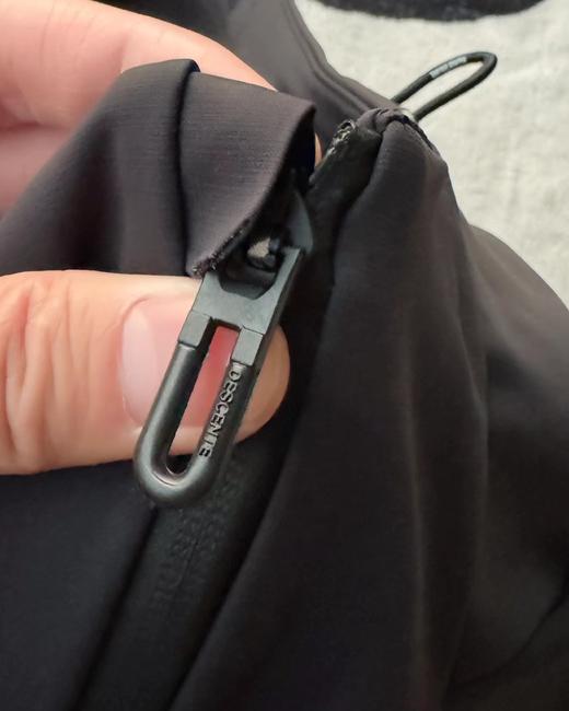 F020109户外休闲商务男士连帽软壳加绒冲锋衣 商品图8