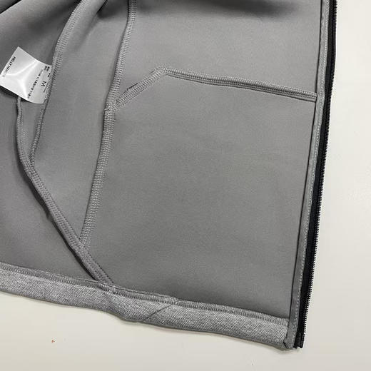 原单正品HH海丽户外salt系列透气弹力运动拉链帽衫

灰色L XL XXL 藏青XL  

网眼复合面料 有一定厚度 口碑非常好的一款  用料 设计都在线 带弹力 上身非常舒适 商品图5